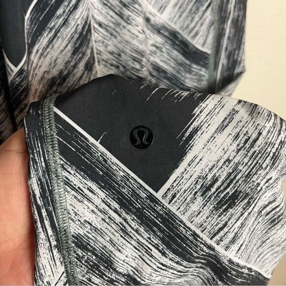 Lululemon Namaskar Pant II Heat Wave Size 8 - Picture 7 of 10